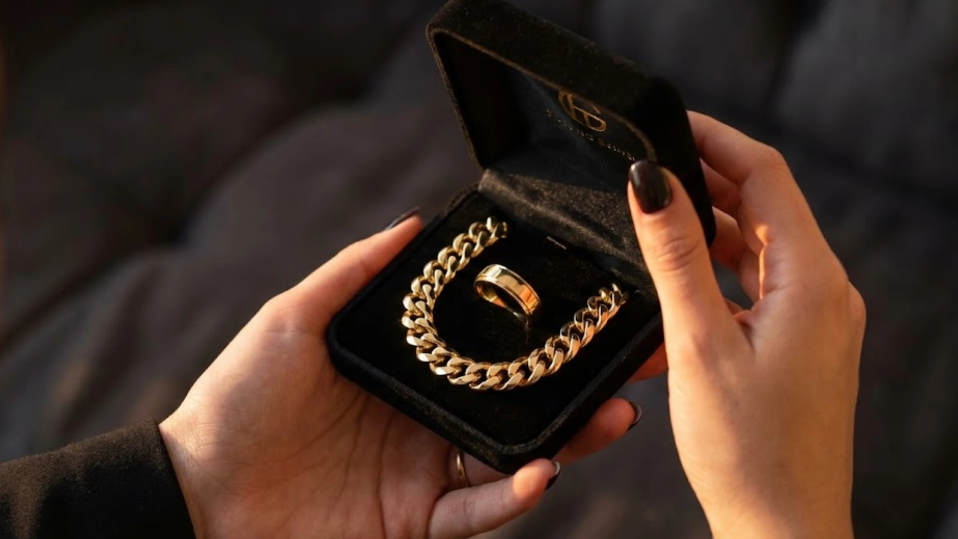 El Arte de Regalar Joyas - DTalles Jewelry Guía de Regalos de Joyería - Empaque de Lujo